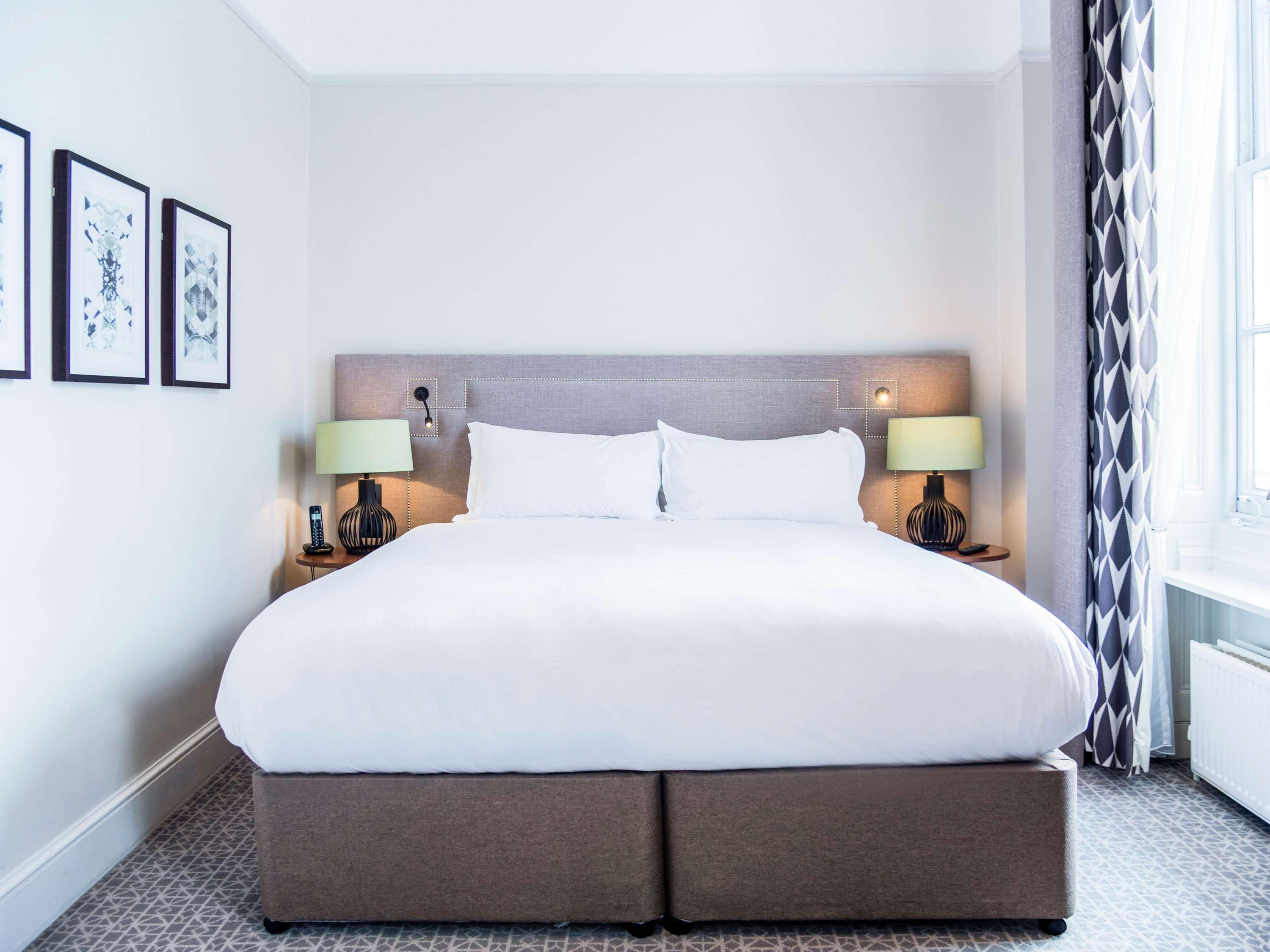 Queens Hotel 4*