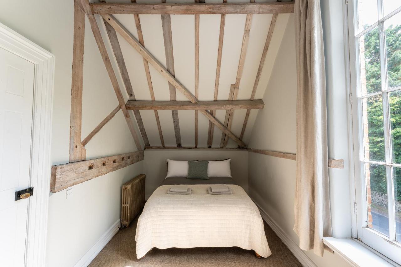 Boddington Mill, Enchanting 3 Bdr Retreat By Oriri Holiday home *