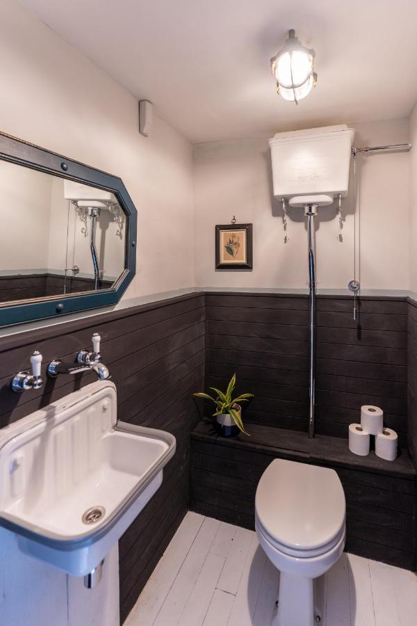 Boddington Mill, Enchanting 3 Bdr Retreat By Oriri Holiday home Cheltenham