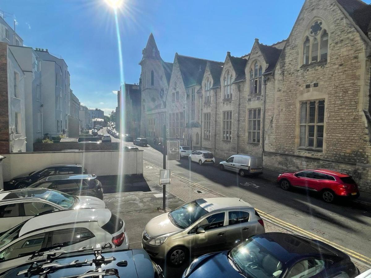 Apartment Flat Parking Off Road Cheltenham