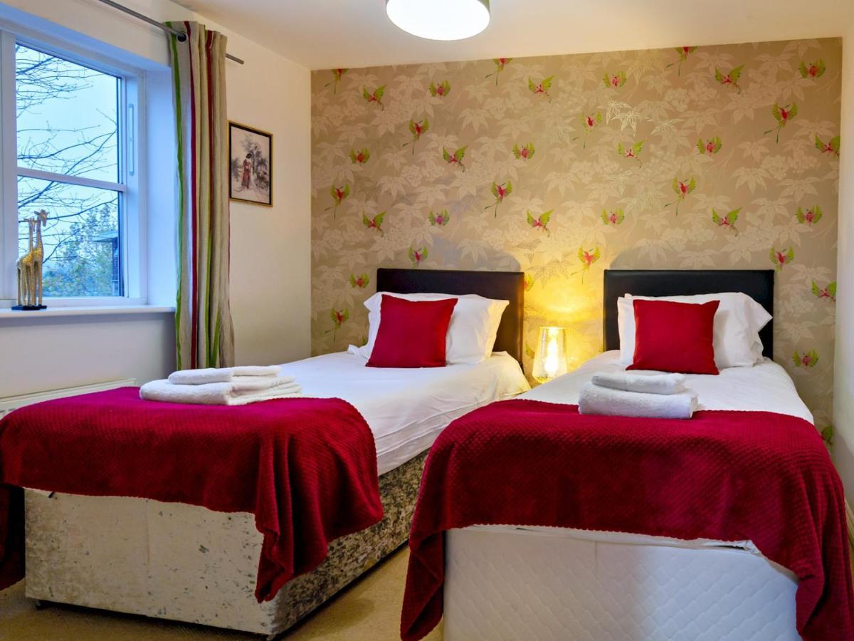 Holiday home Pass The Keys Modern Townhouse With Secure Parking And Garden