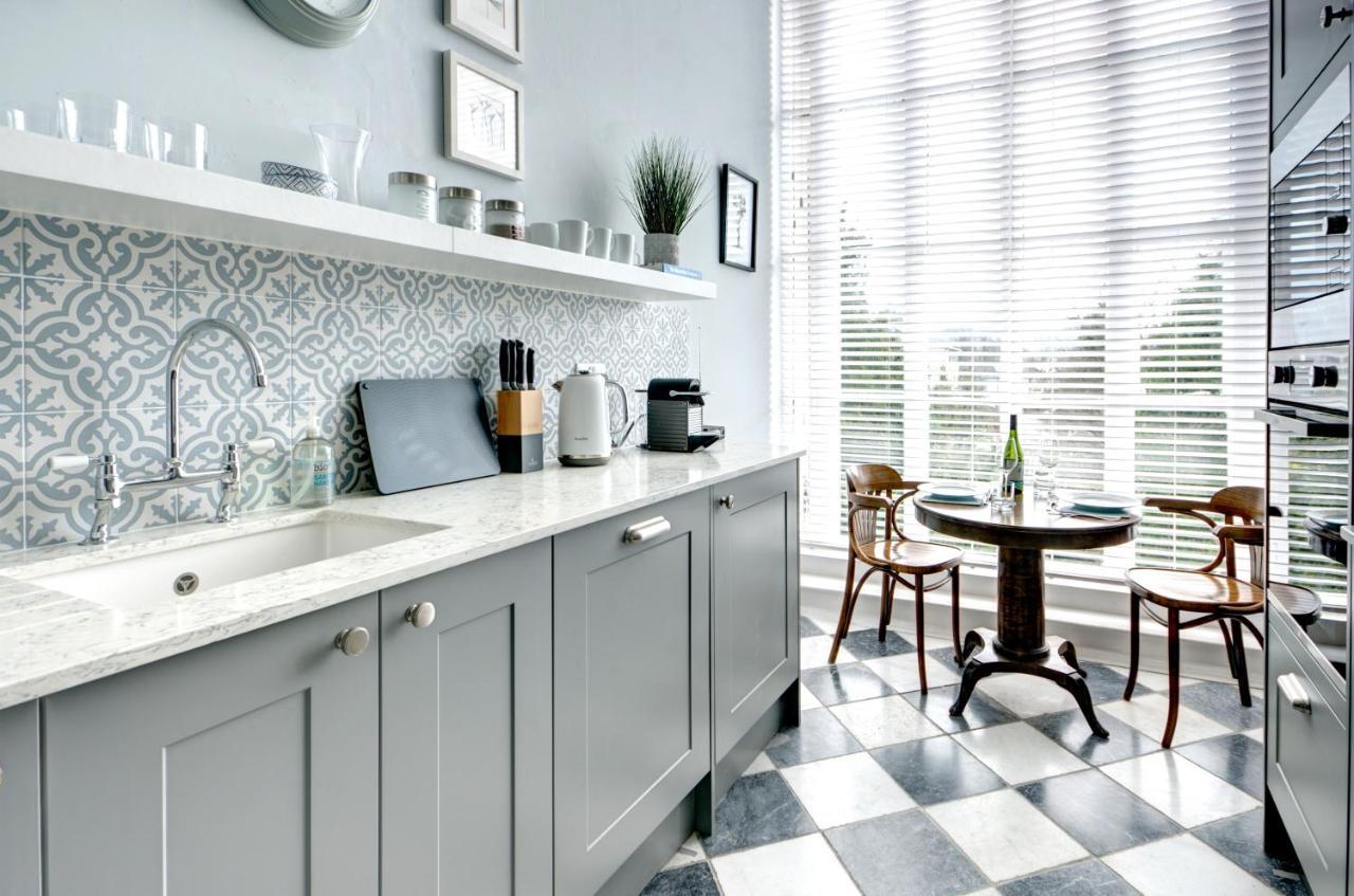 16 Lansdown Flat 3 - By Luxury Cheltenham