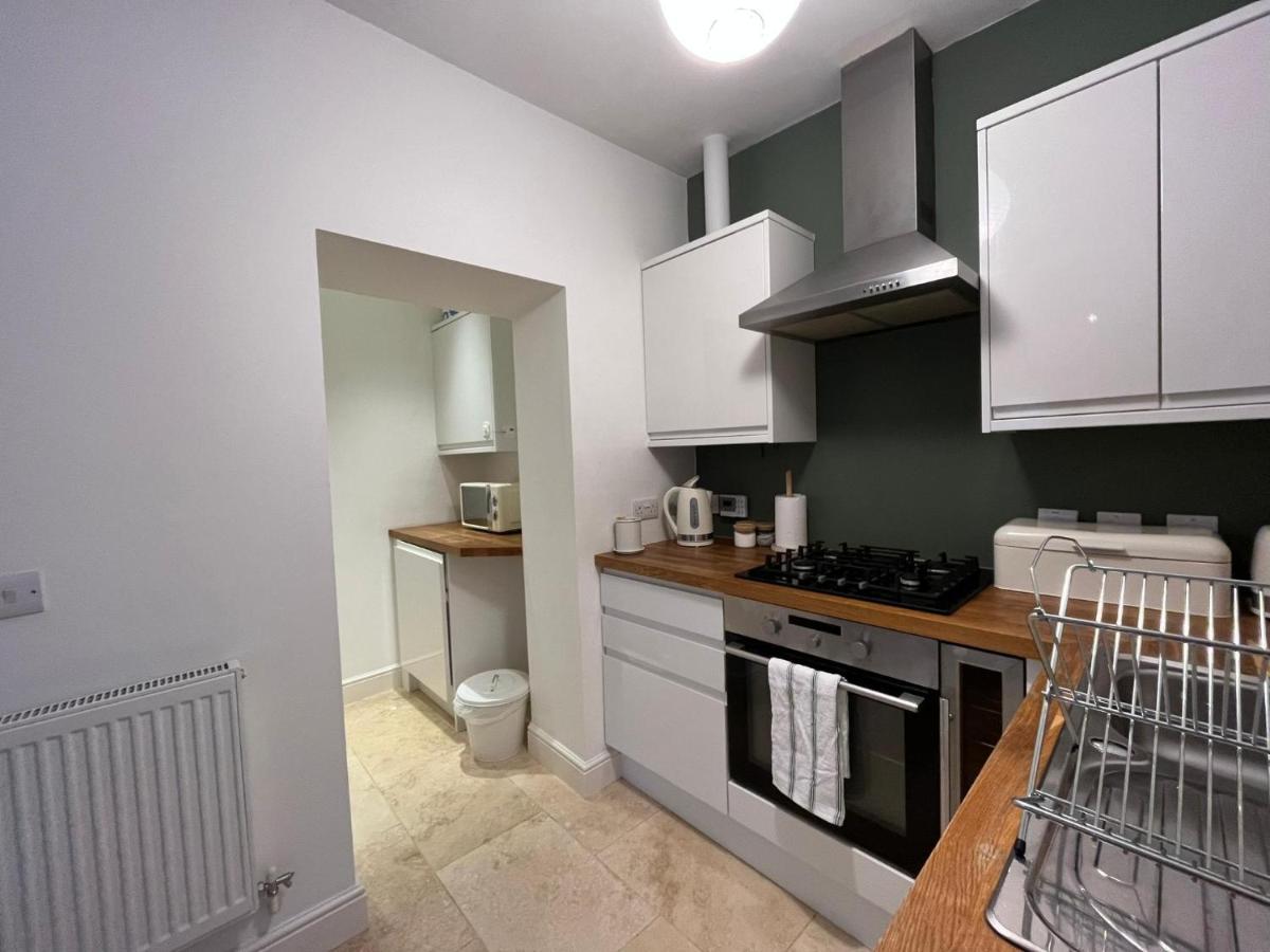 7b Lansdown Place Lane *
