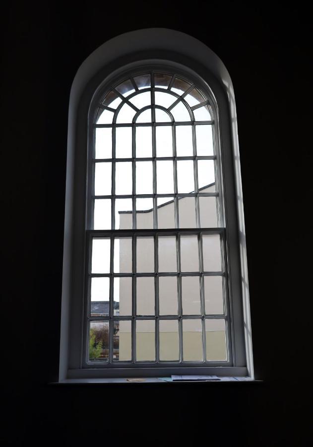 Wesley House - Fantastic Location With Free Parking *