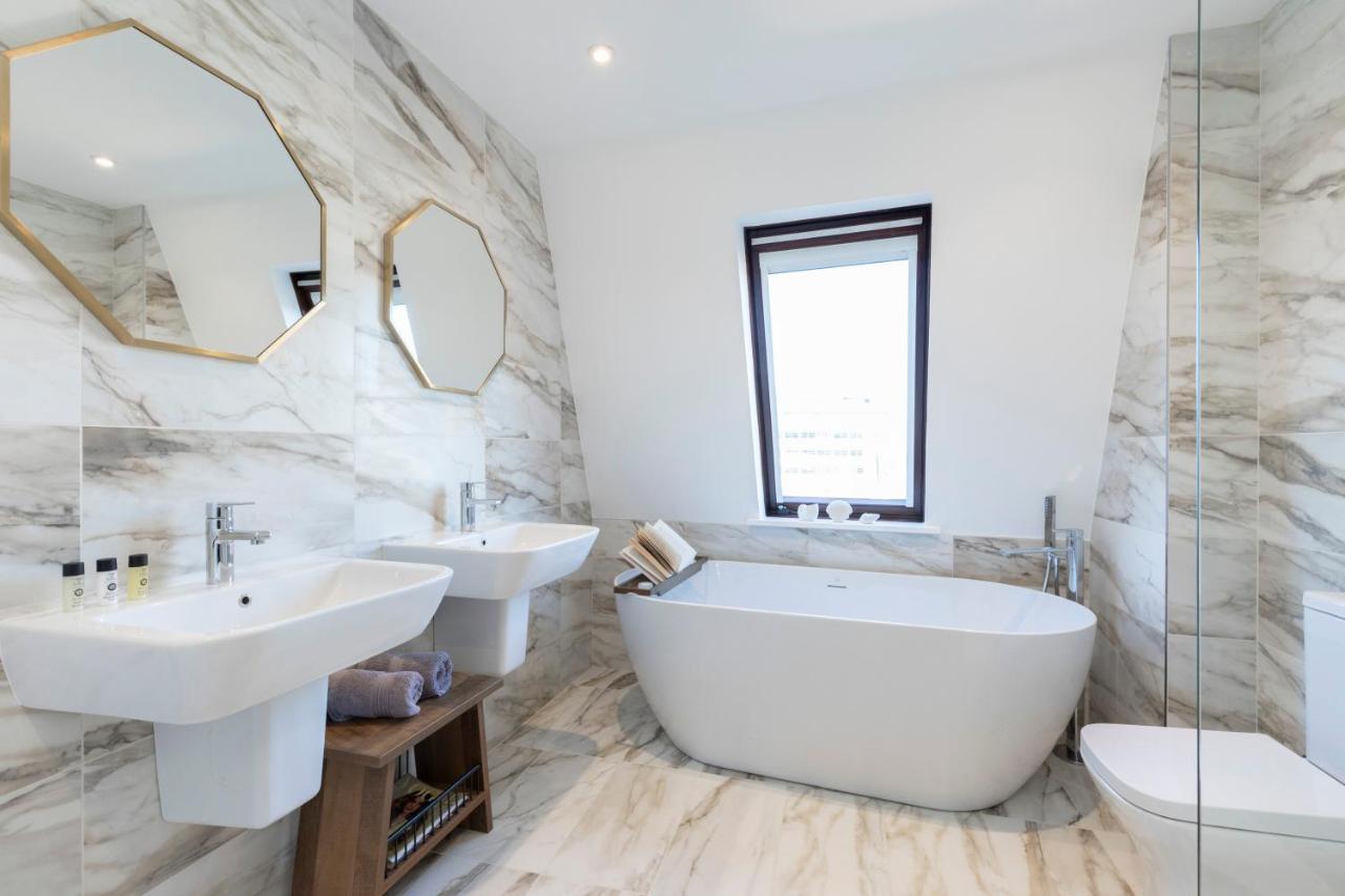 Elliot Oliver - Laverham House - Stunning 6 Bedroom Regency House With Parking Apartment Cheltenham