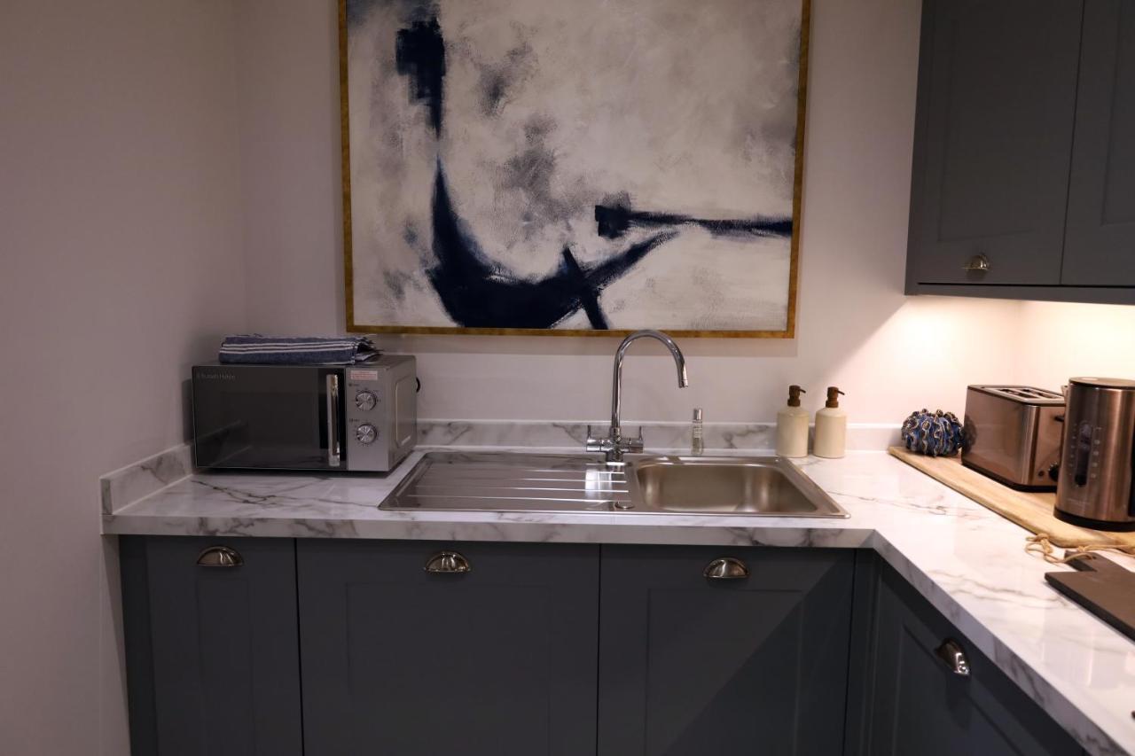 Wesley House - Fantastic Location With Free Parking Apartment