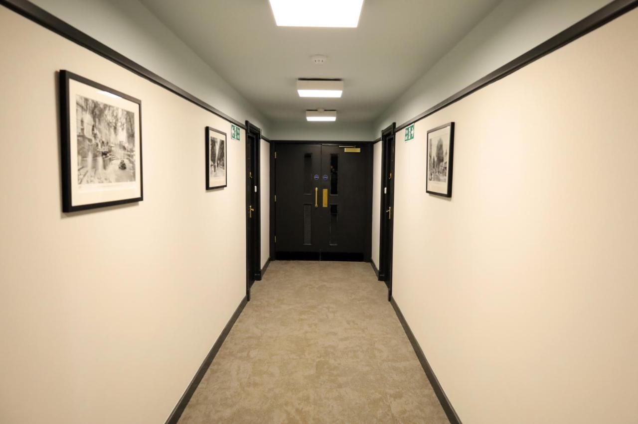 Wesley House - Fantastic Location With Free Parking Cheltenham