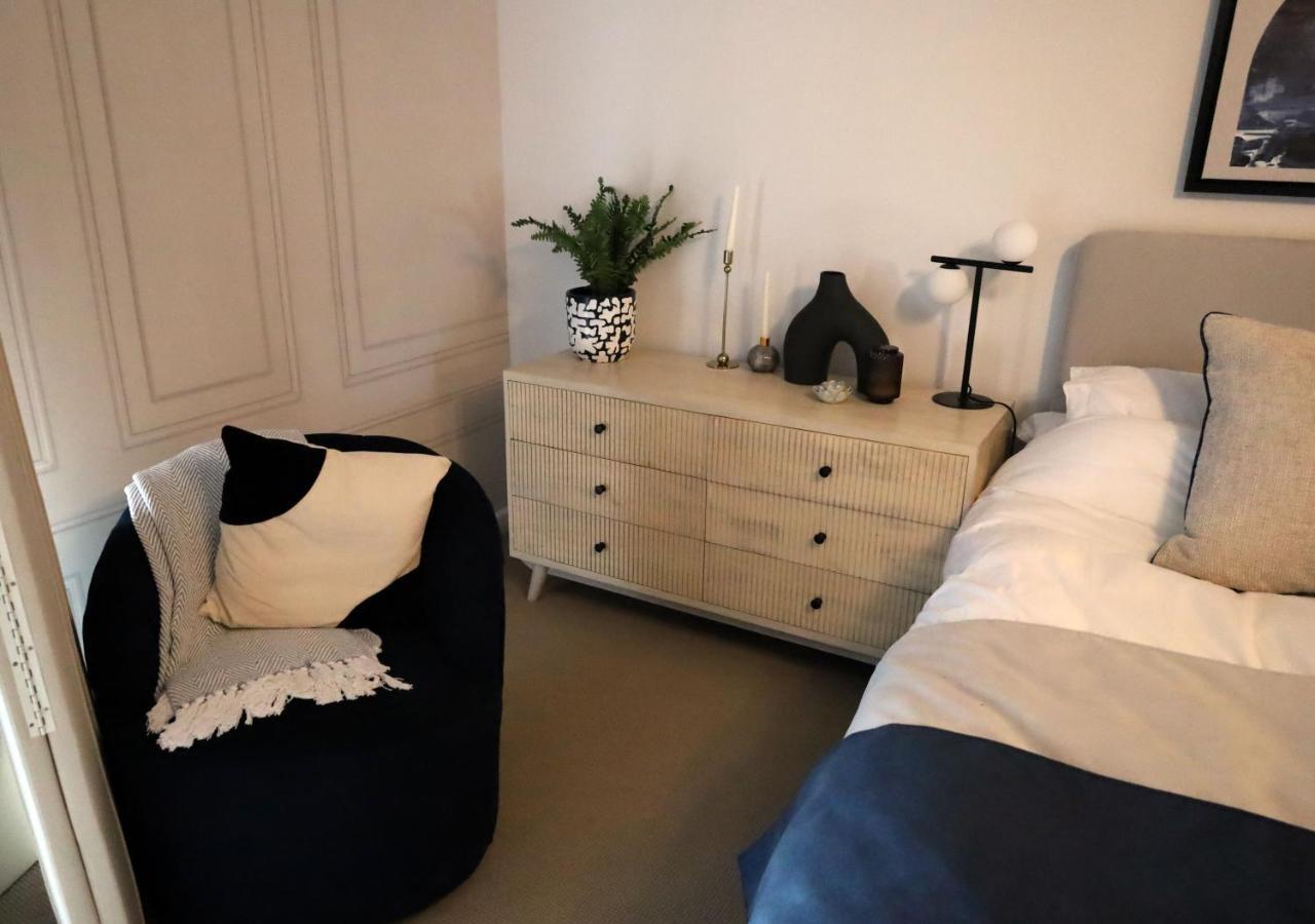 Wesley House - Fantastic Location With Free Parking *