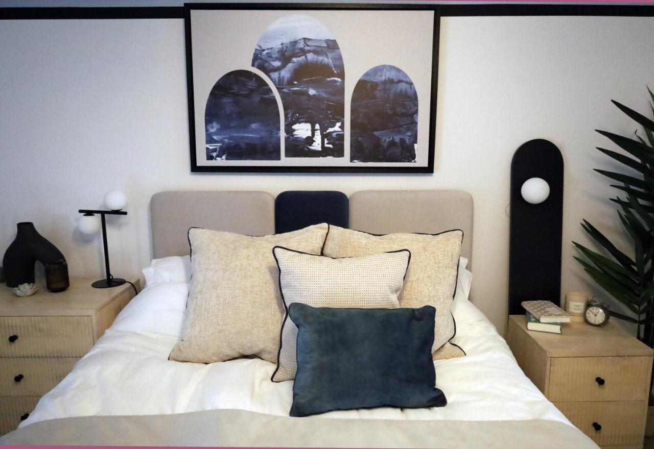 Wesley House - Fantastic Location With Free Parking Apartment Cheltenham