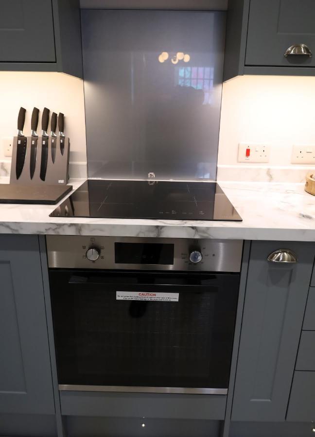 Wesley House - Fantastic Location With Free Parking Apartment *