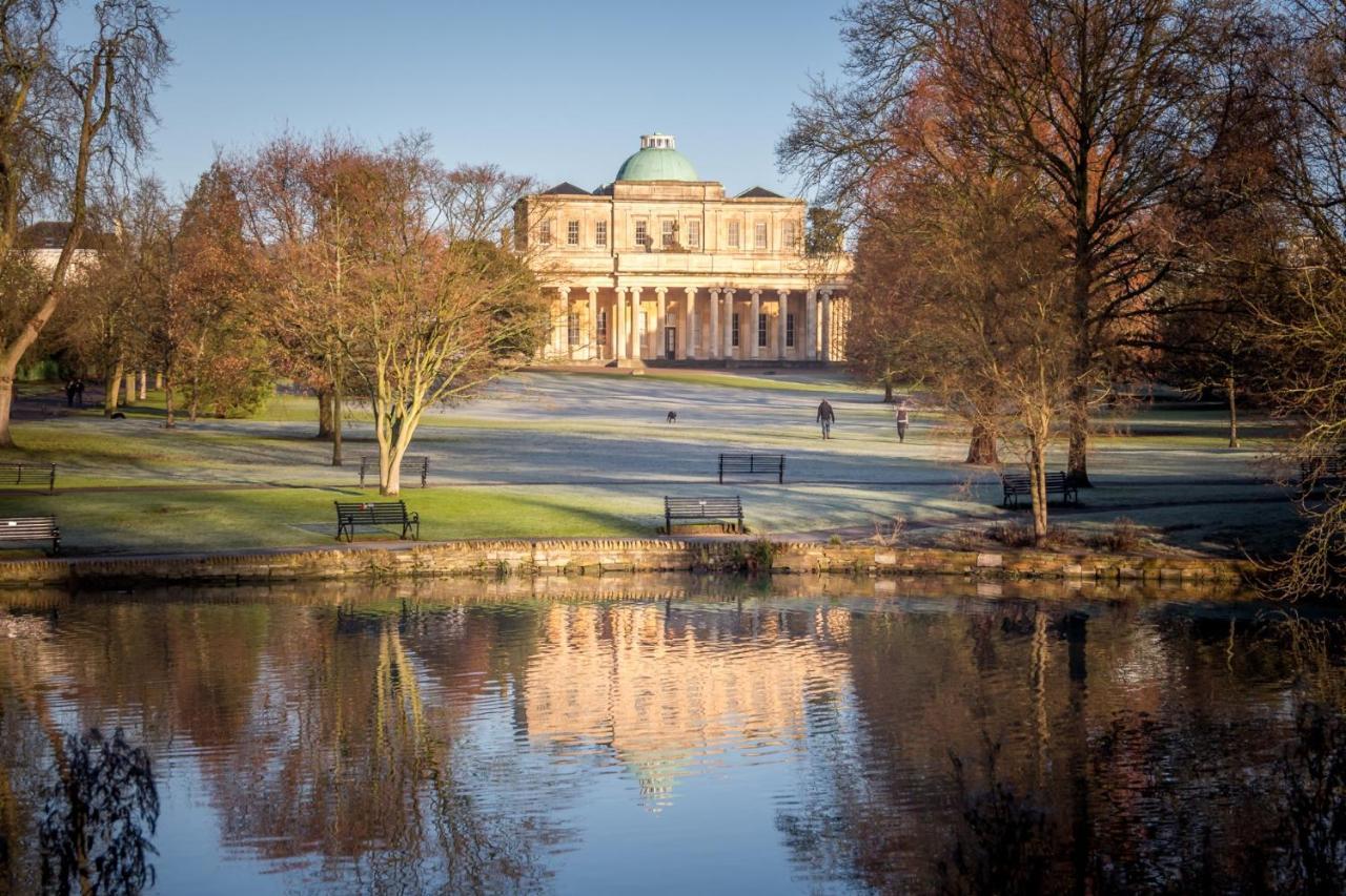 Elliot Oliver - Laverham House - Stunning 6 Bedroom Regency House With Parking Cheltenham