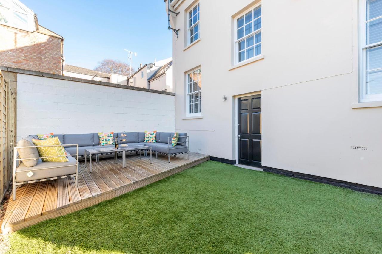 Apartment Elliot Oliver - Laverham House - Stunning 6 Bedroom Regency House With Parking Cheltenham