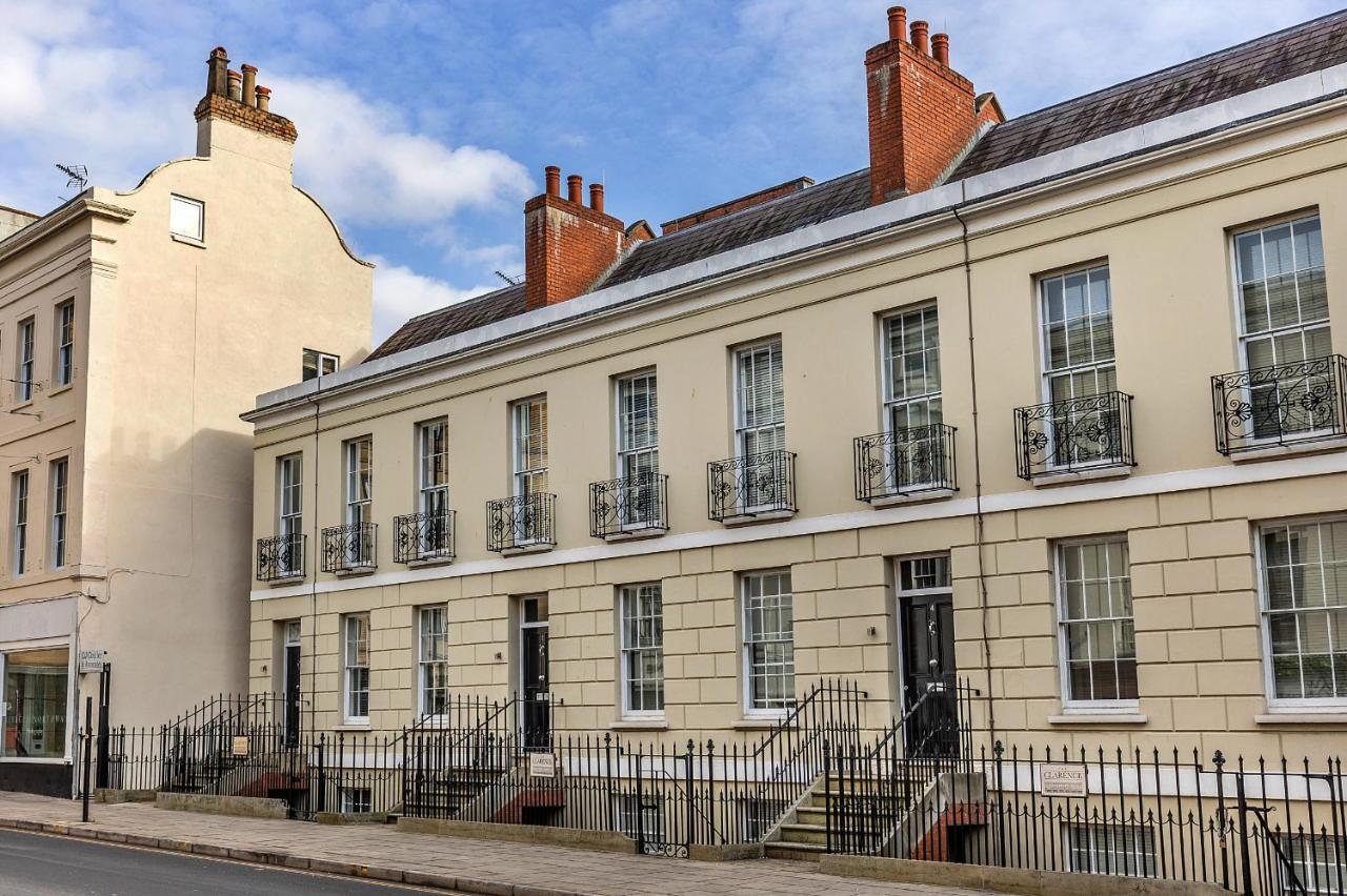 Finest Retreats - Clarence Parade