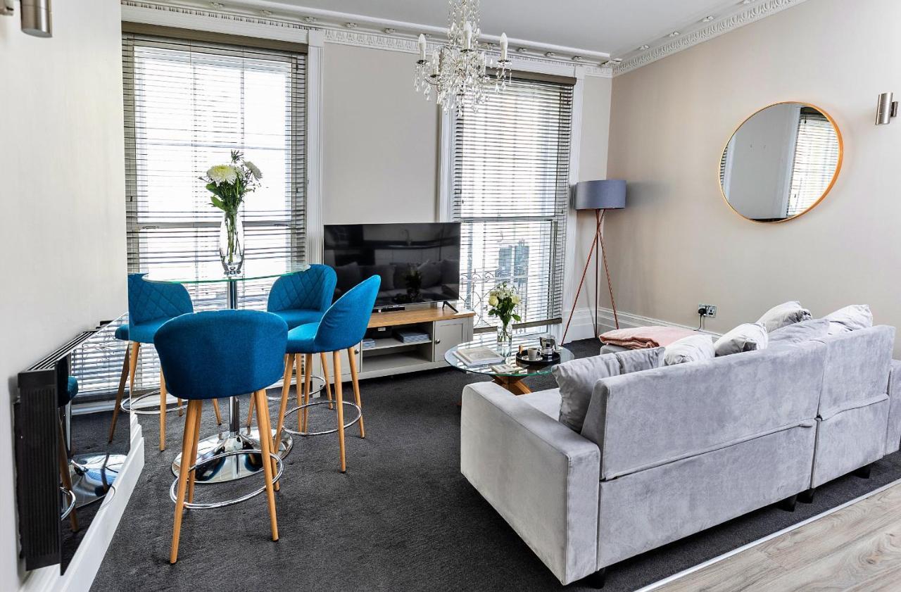 Finest Retreats - Clarence Parade Apartment *