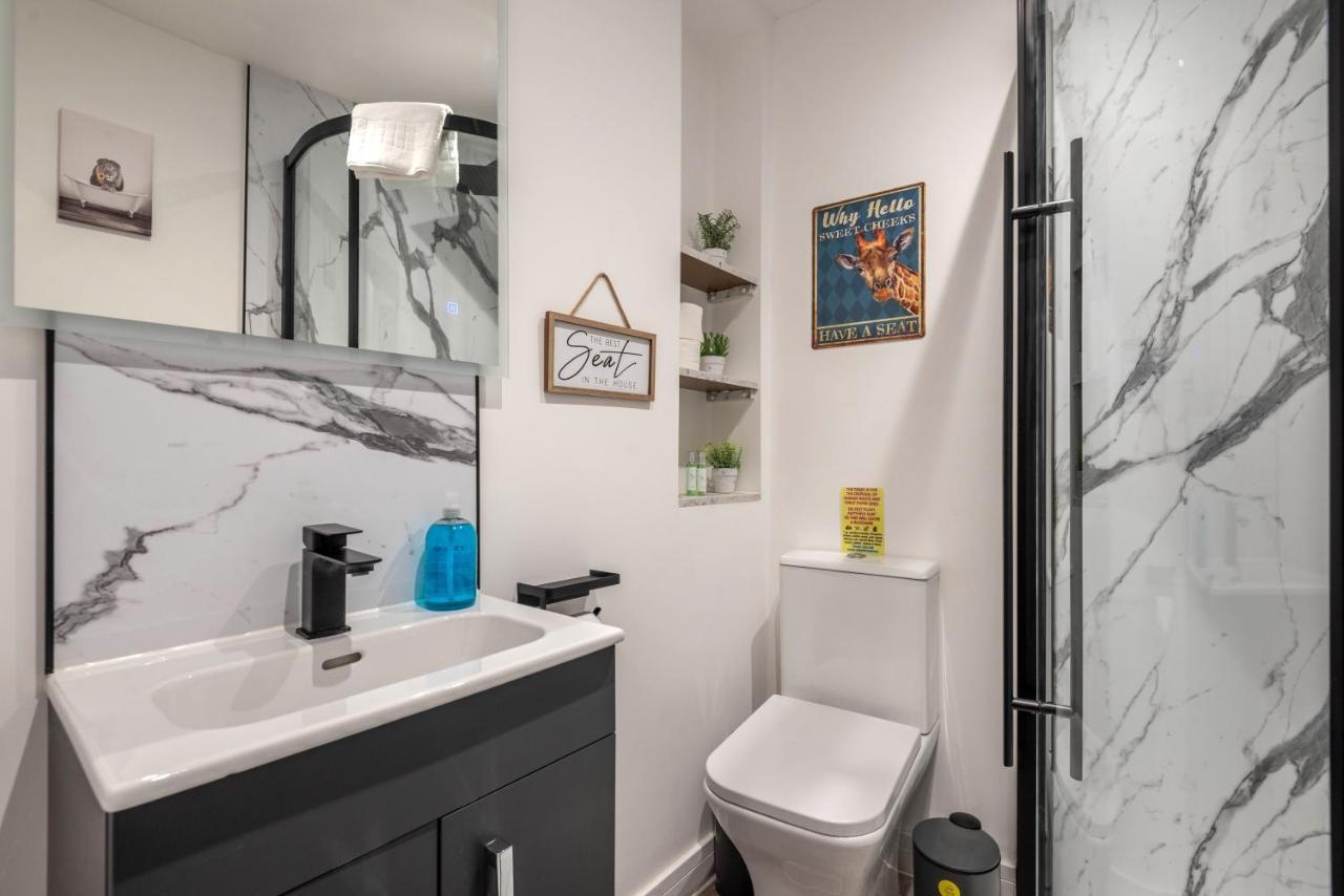 The Honeycomb By Fortuna Apartment Cheltenham