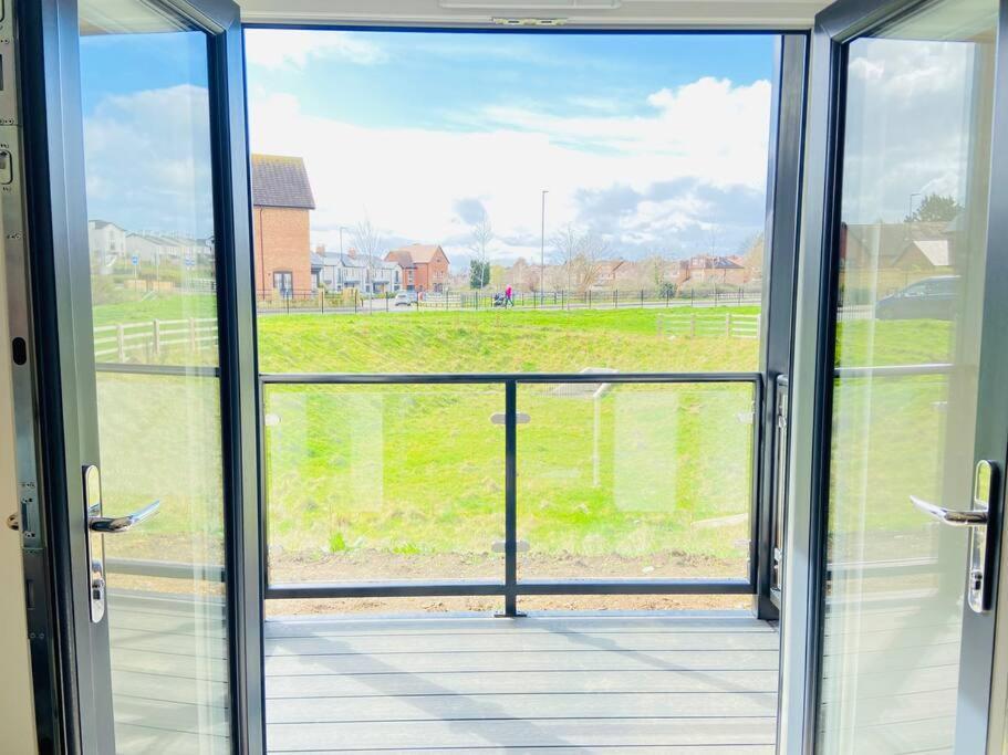 Beautiful, Brand New Apartment!