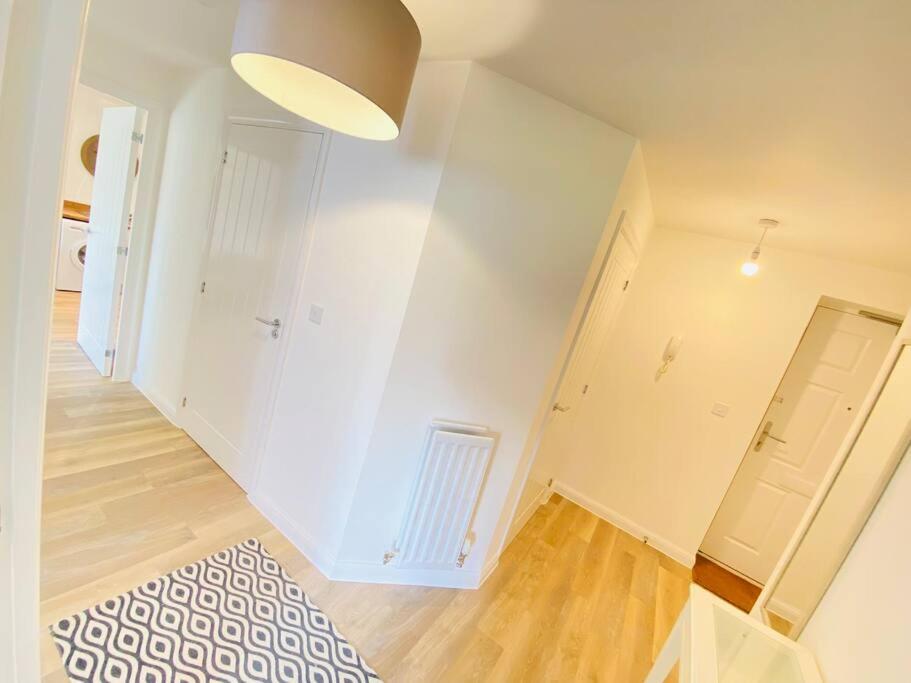 Beautiful, Brand New Apartment! *
