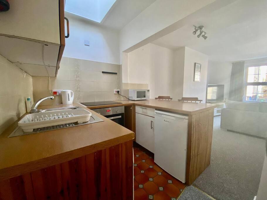 Apartment 64 Bath Road - To