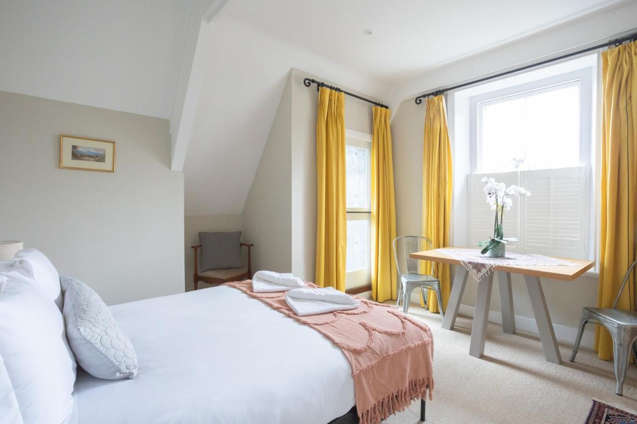 Apartment Spacious 3br Victorian Loft Flat In Cotswolds - Free Parking *