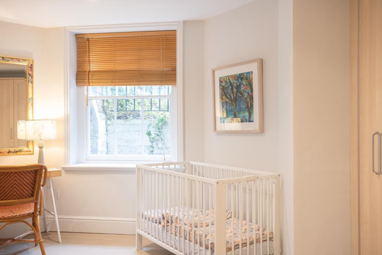 Apartment Spacious 2br Victorian Flat In Cotswolds - Free Parking