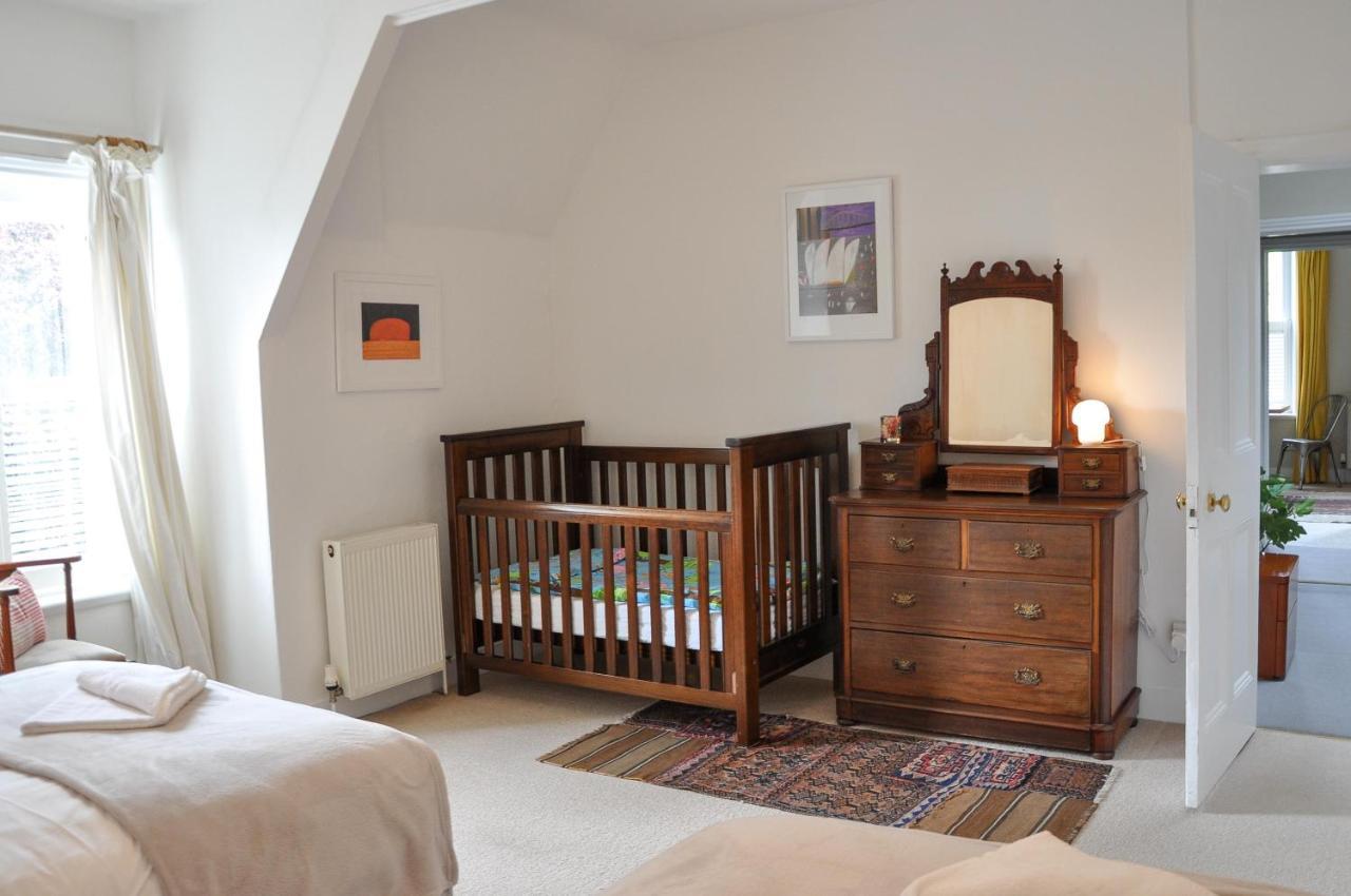 Spacious 3br Victorian Loft Flat In Cotswolds - Free Parking Apartment *
