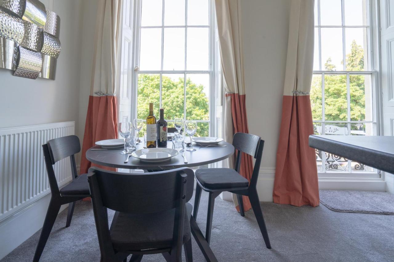Montpellier Regency Balcony & Parking Cheltenham