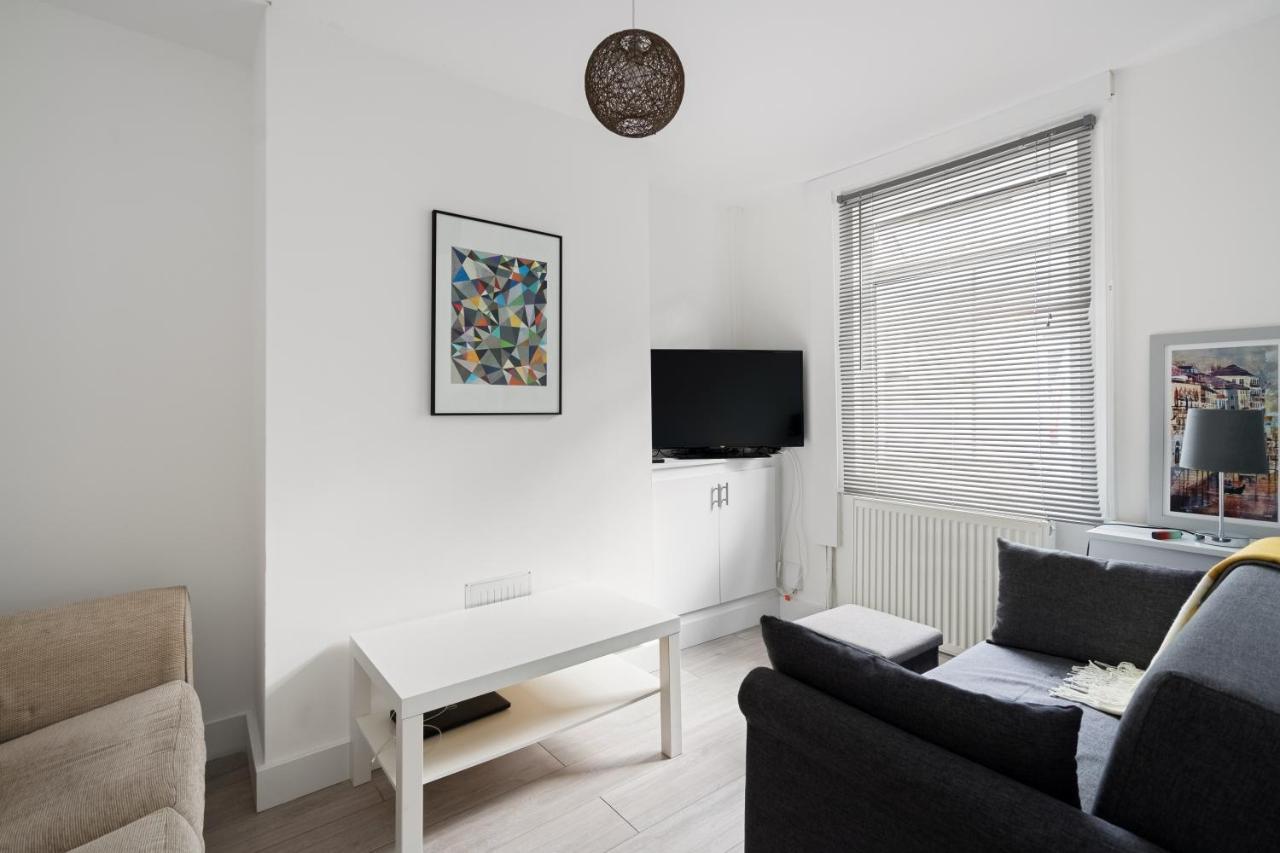 Adorable, Inviting Town House! Holiday home Cheltenham