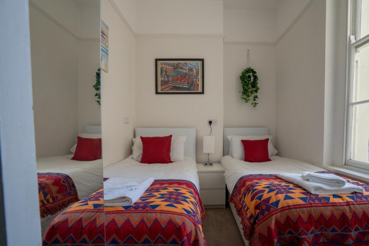 Montpellier Regency Balcony & Parking * Cheltenham