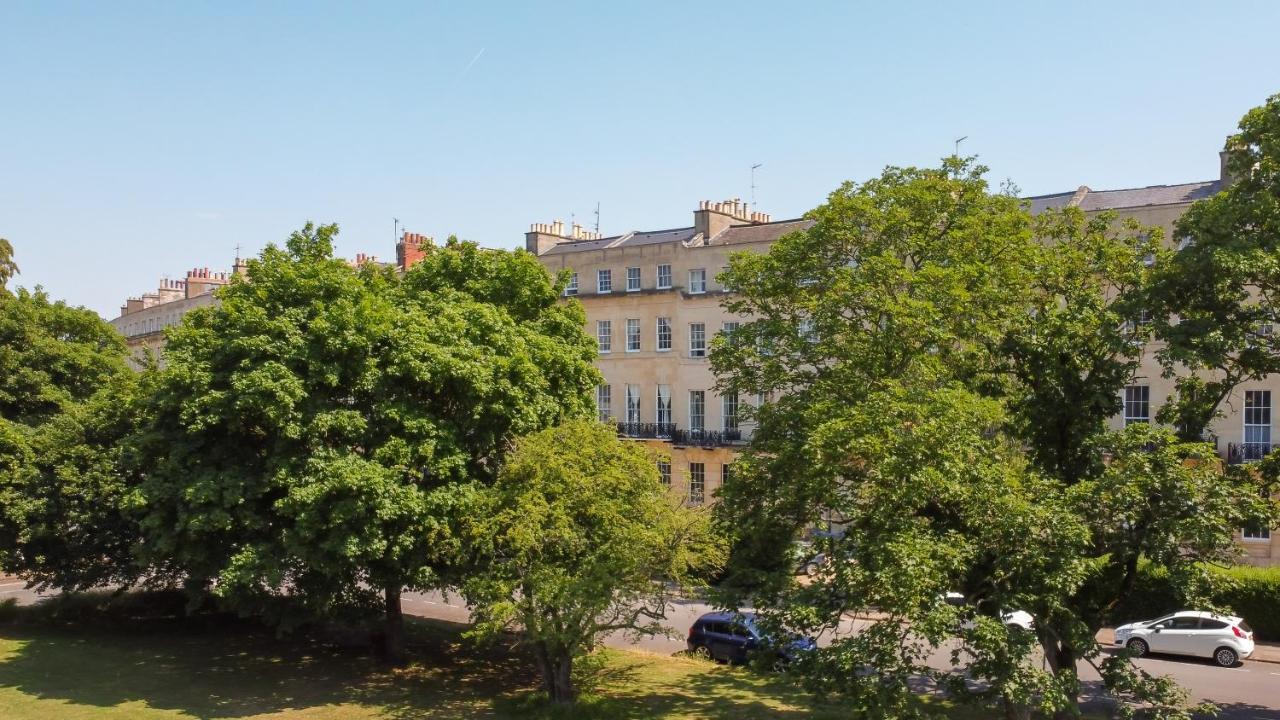 Apartment Montpellier Regency Balcony & Parking Cheltenham