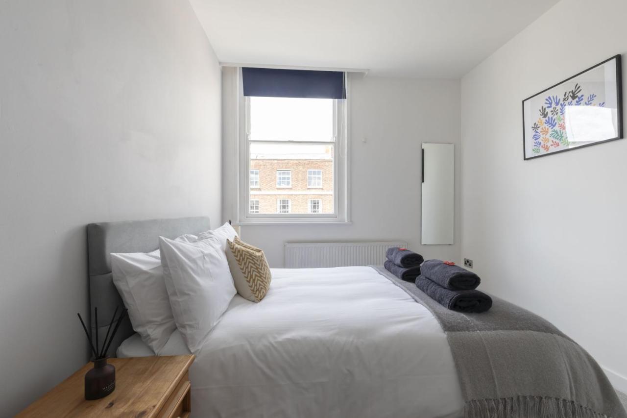 Beautifully Presented Newly Renovated City-centre In