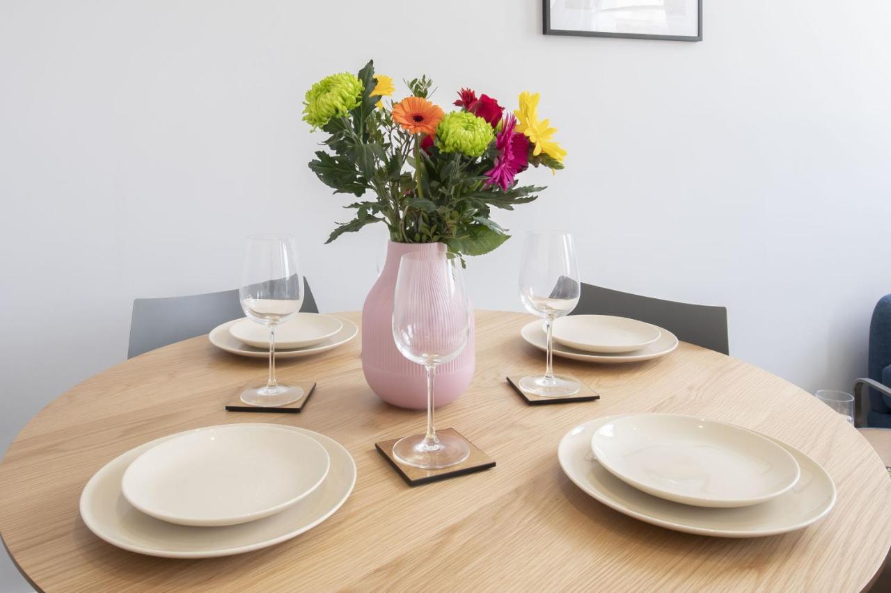 Beautifully Presented Newly Renovated City-centre In Cheltenham