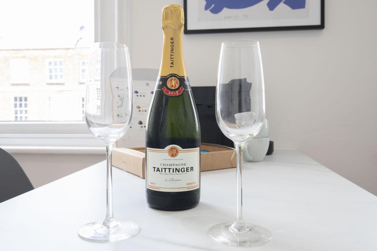 Apartment Beautifully Presented Newly Renovated City-centre In