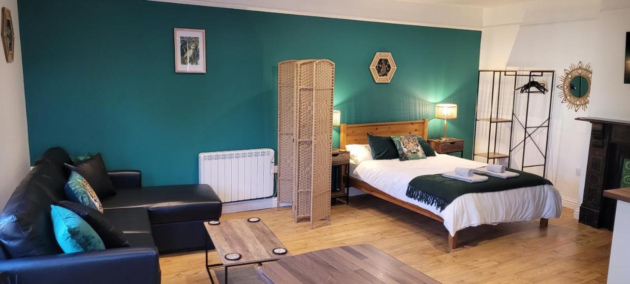 Leckhampton Road -