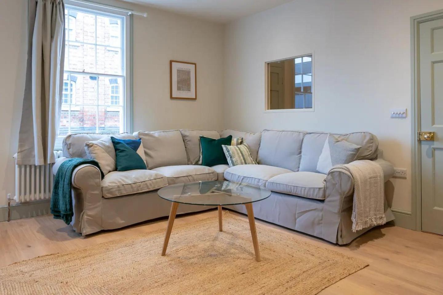 Pass The Keys Stylish Grade Ii Listed House