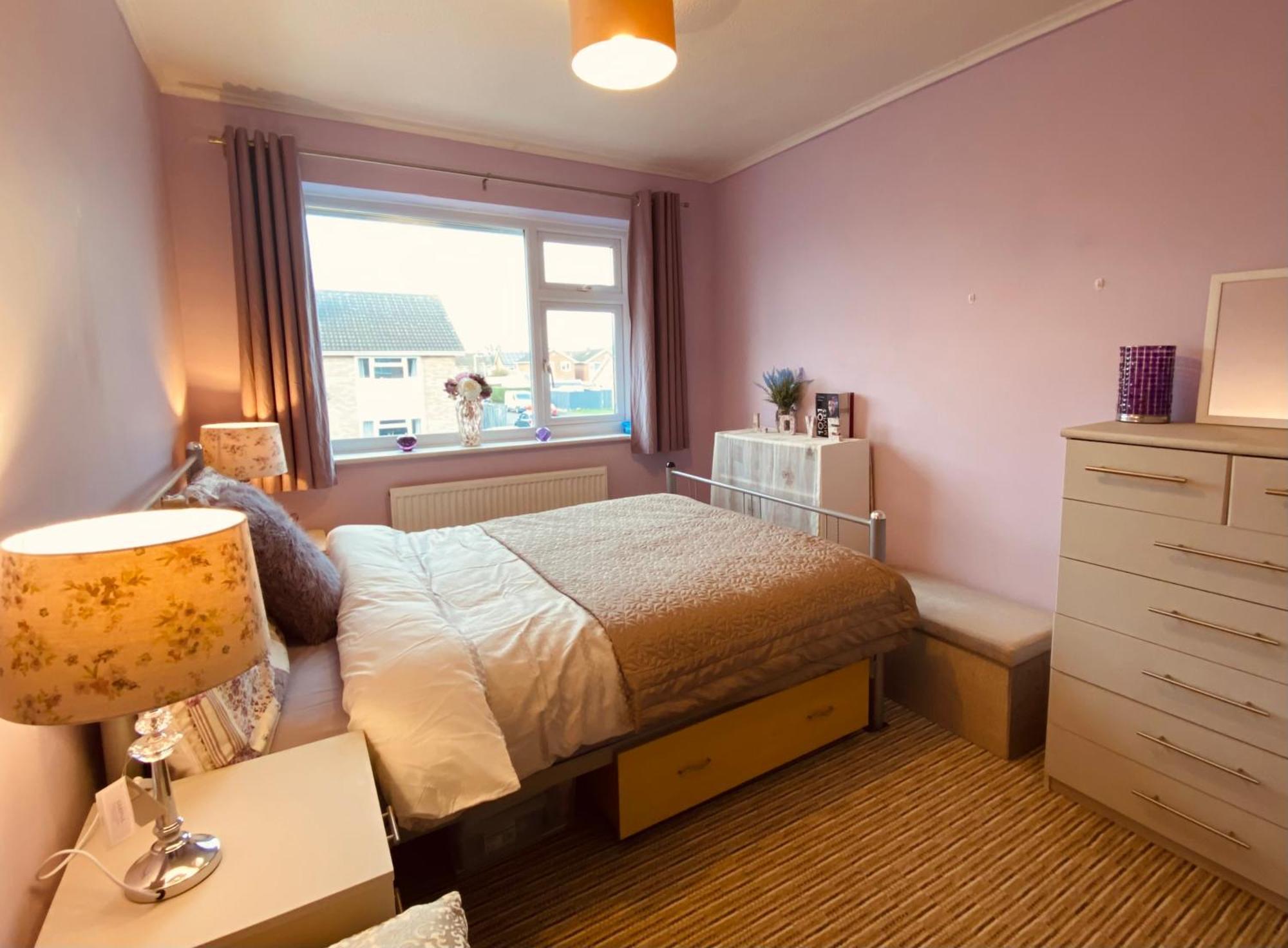 Homestay Purple Dream Double Bedroom Cheltenham