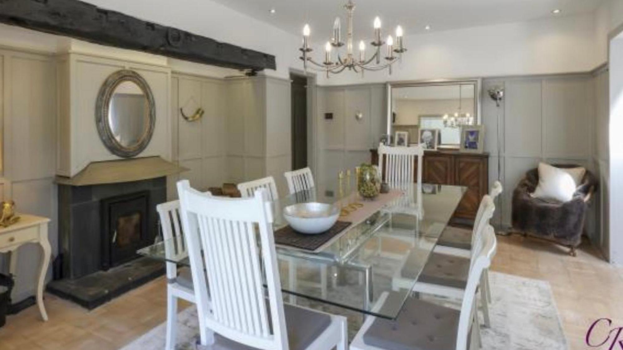 Holiday home 8-10 Bed, Spacious House *