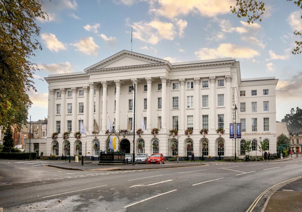 Hotel Queens 4*