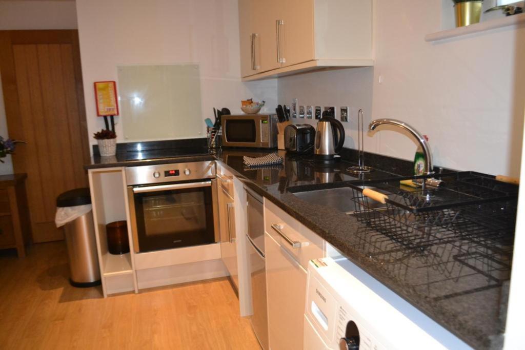 Entire In The Heart Of The Suffolks - Gl50 Apartment *