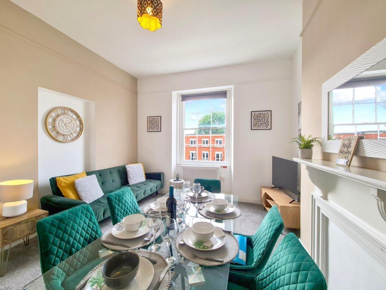 Margaret's Quattro By Fortuna Property Apartment *