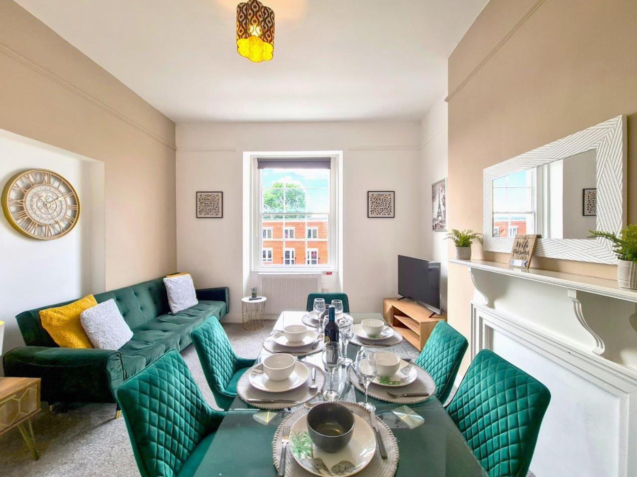 Margaret's Quattro By Fortuna Property Apartment *