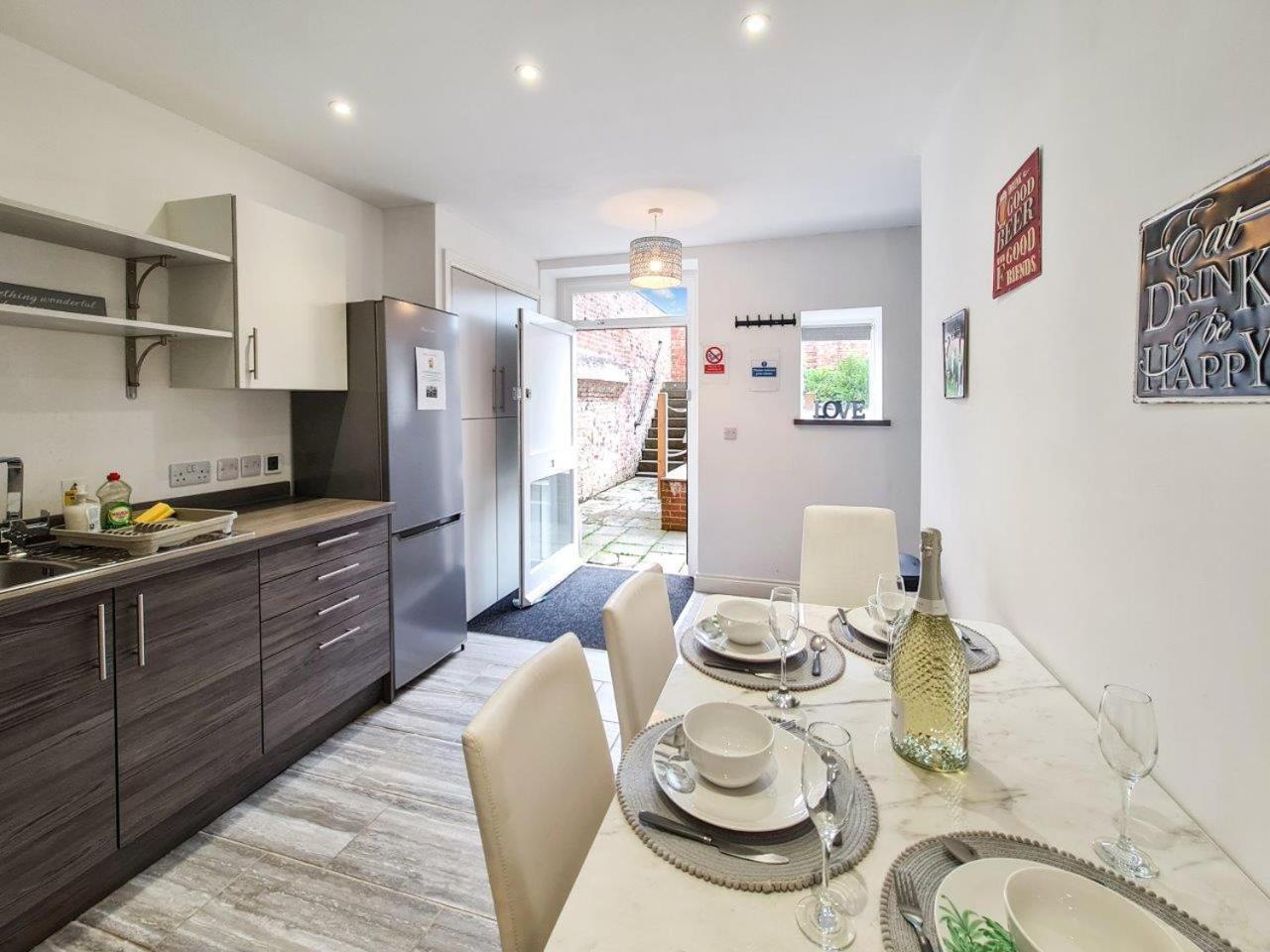 Margaret's Garden By Fortuna Apartment Cheltenham