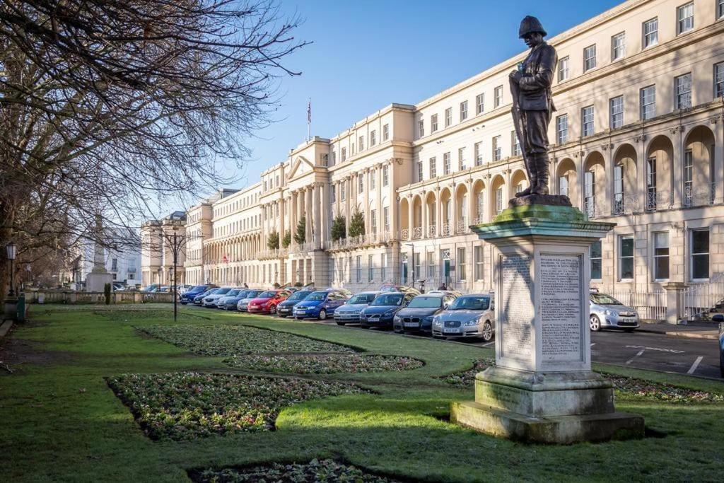 Apartment In The Heart Of Cheltenham/ Parking Cheltenham