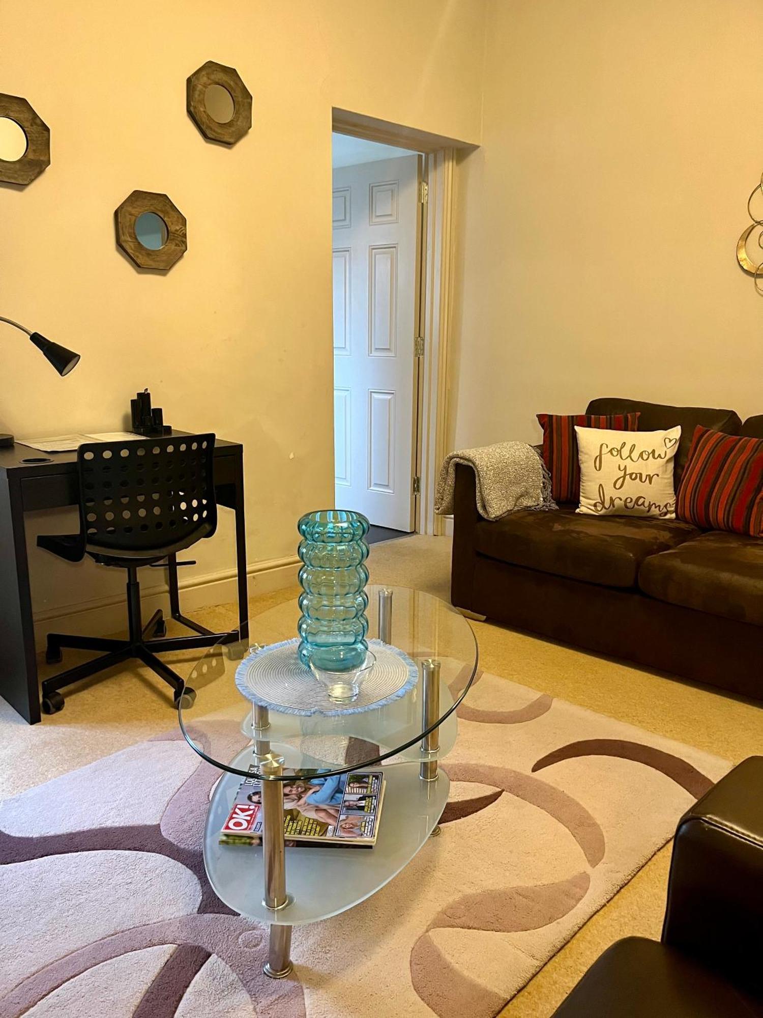 Apartment In The Heart Of Cheltenham/ Parking Cheltenham