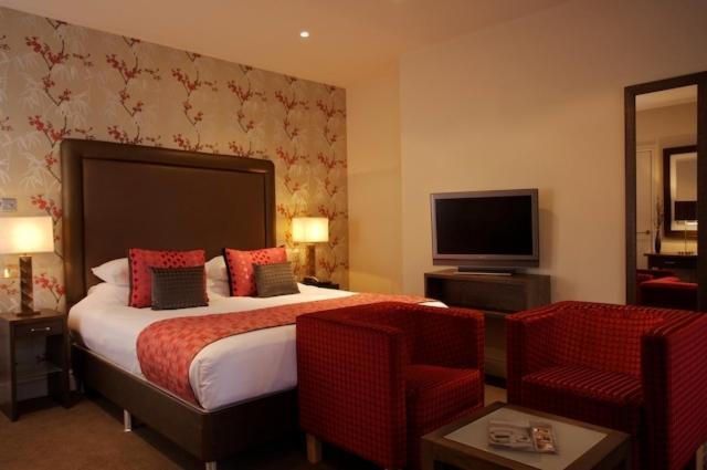 Hotel The George & Monty's 3*