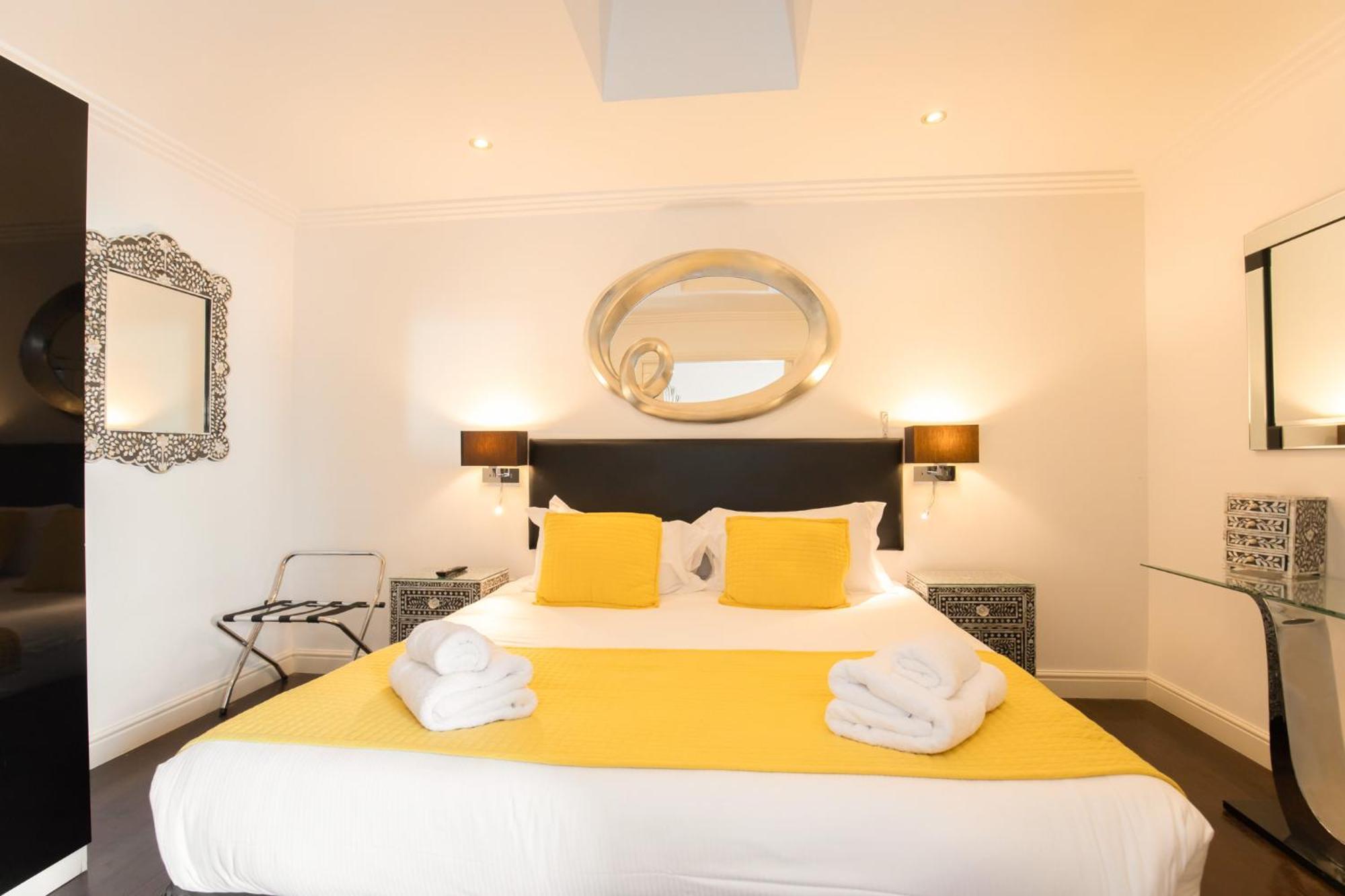 Apartment Strozzi Palace By Mansley *