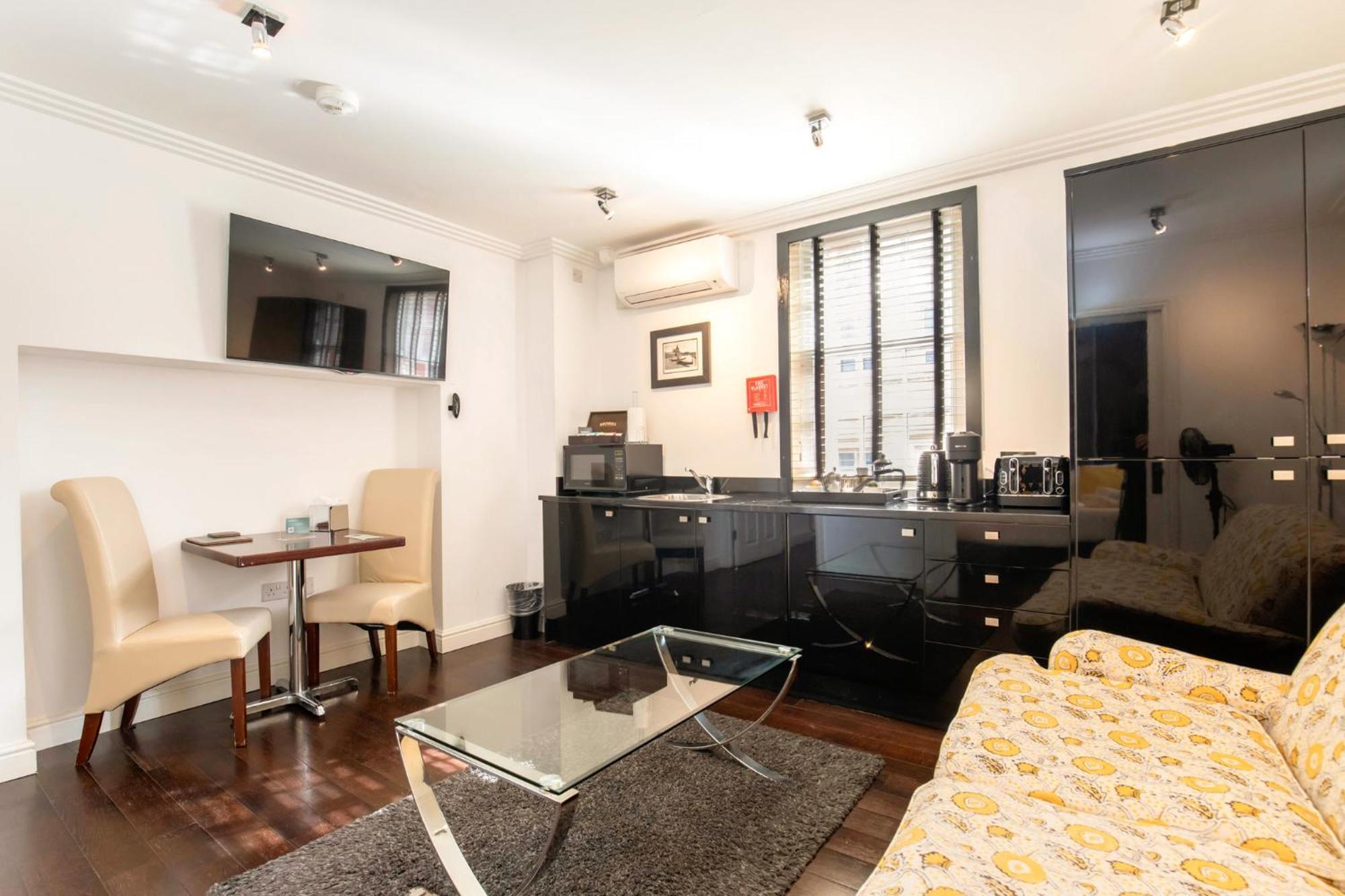 Apartment Strozzi Palace By Mansley