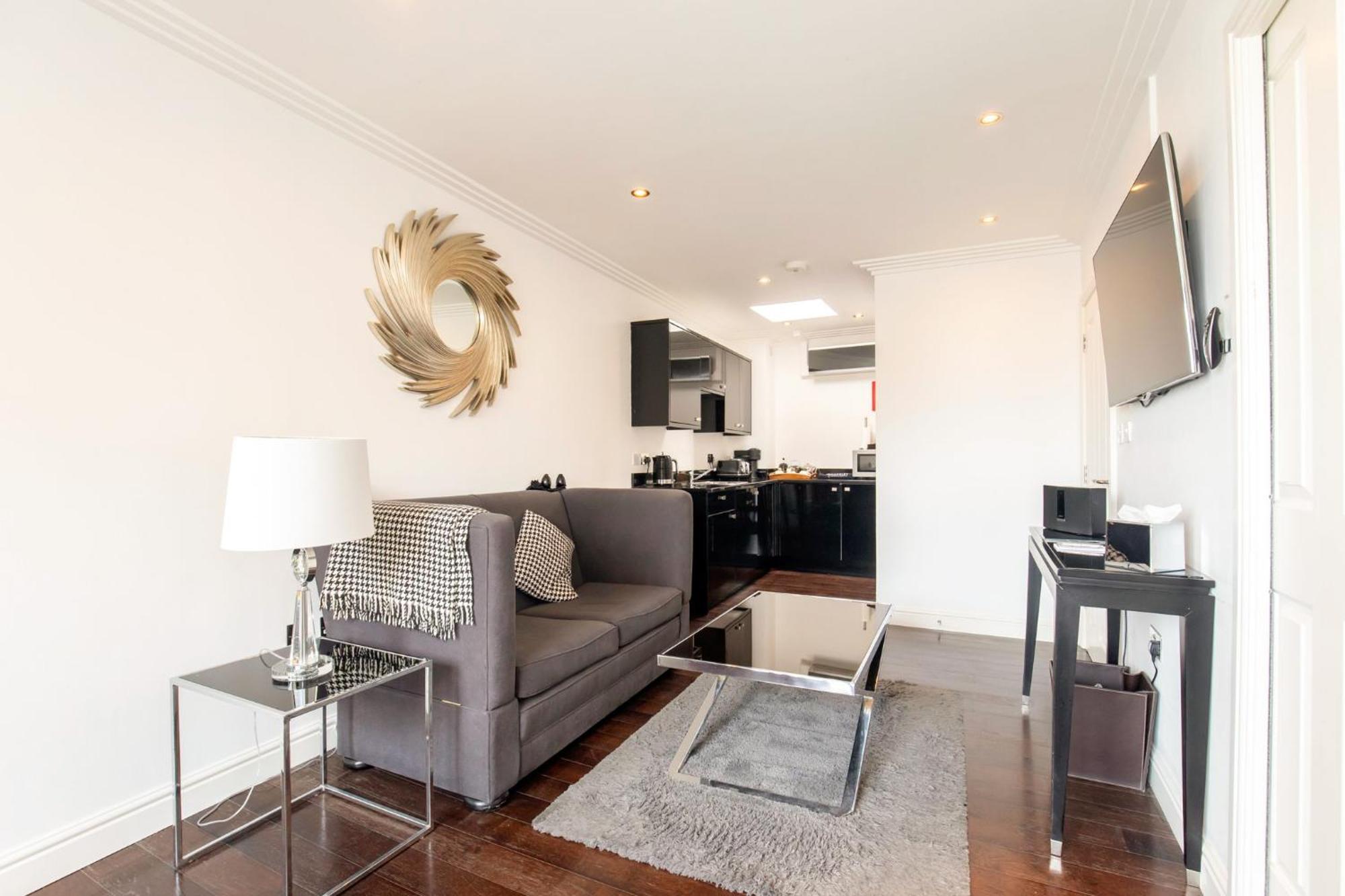 Strozzi Palace By Mansley Apartment *