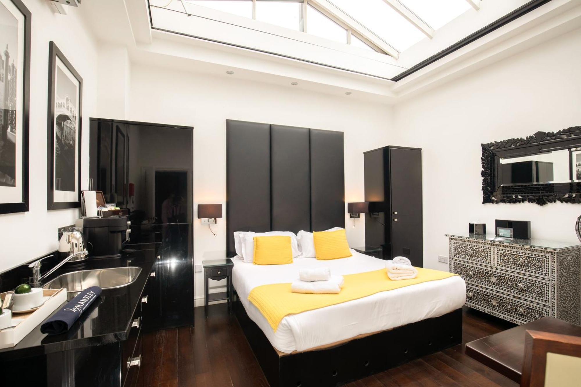 Apartment Strozzi Palace By Mansley