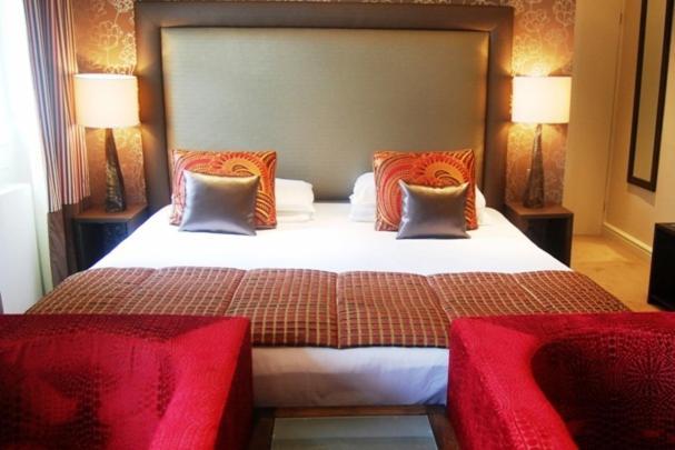 The George & Monty's 3* Cheltenham