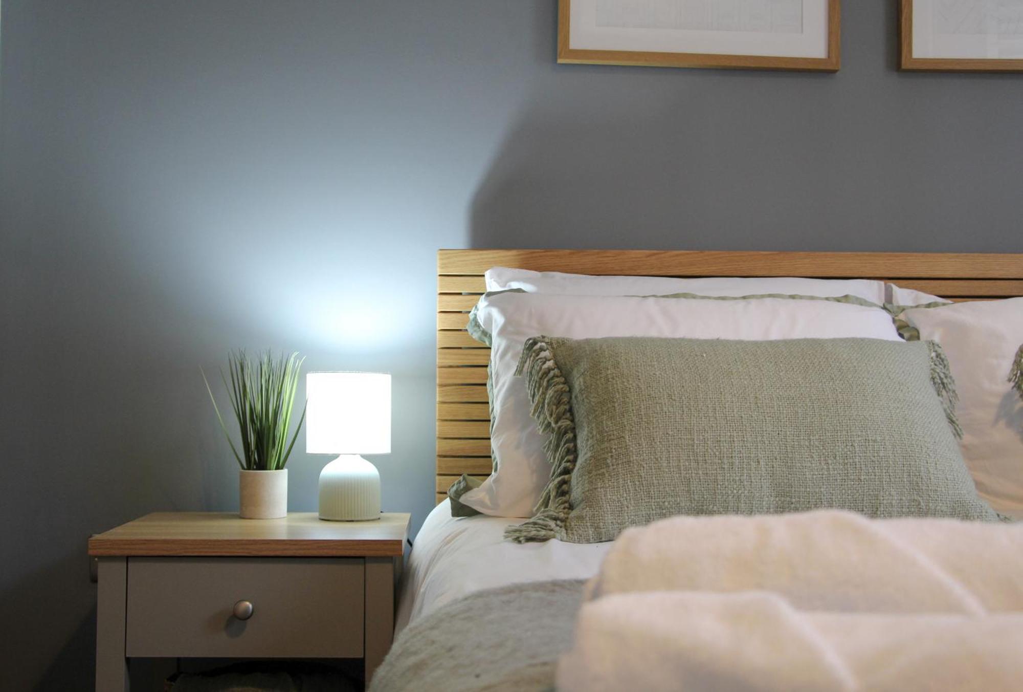 New, Luxury In Town Centre * Cheltenham
